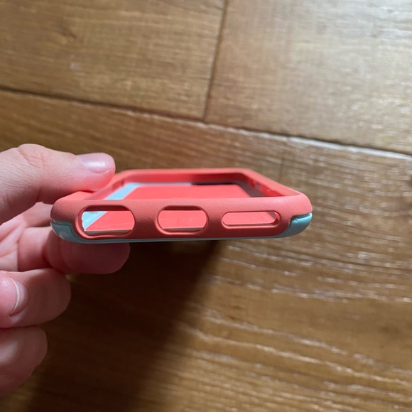 iPhone 6 Symmetry Otterbox - Picture 4 of 5